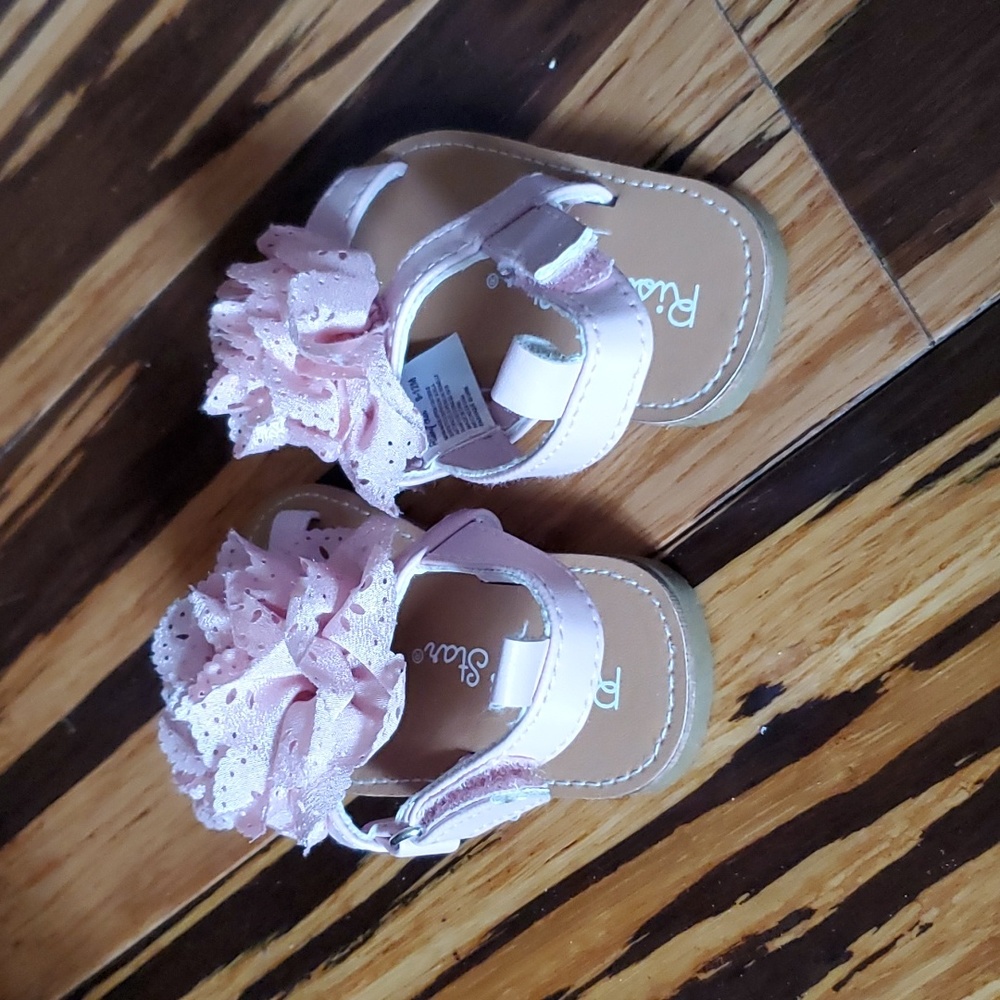 Pink sandals - Picture 3 of 4
